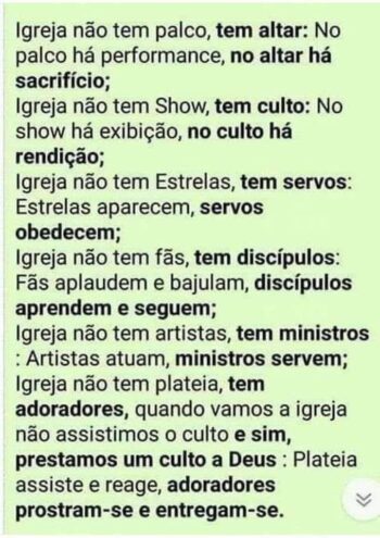 Igreja Não Tem Palco, Tem Altar…Será?