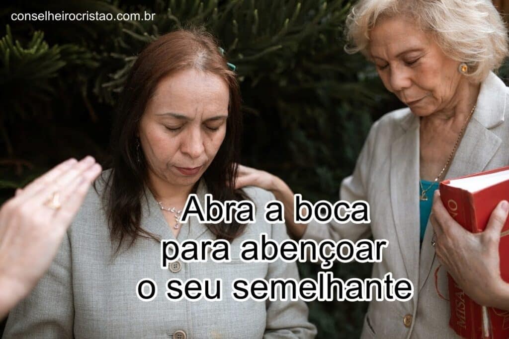Palavra Bíblica do Dia 20-01-2023. Imagem de mulher recebendo oração. conselheirocristao.com.br